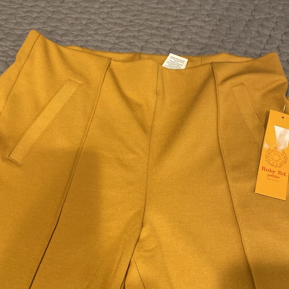 Ruby Rd knit crop pant - Picture 2 of 6